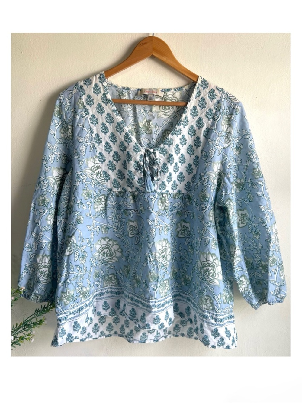 XL Casa Cabana Boho Floral Print Keyhole Tassel Tie Peasant V-Neck Blouse Top